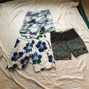 Mens board shorts size 34